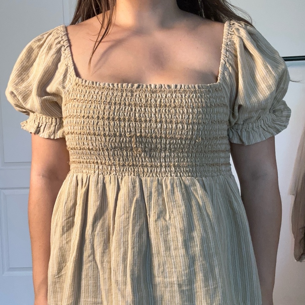 American Eagle Medium Peplum Top